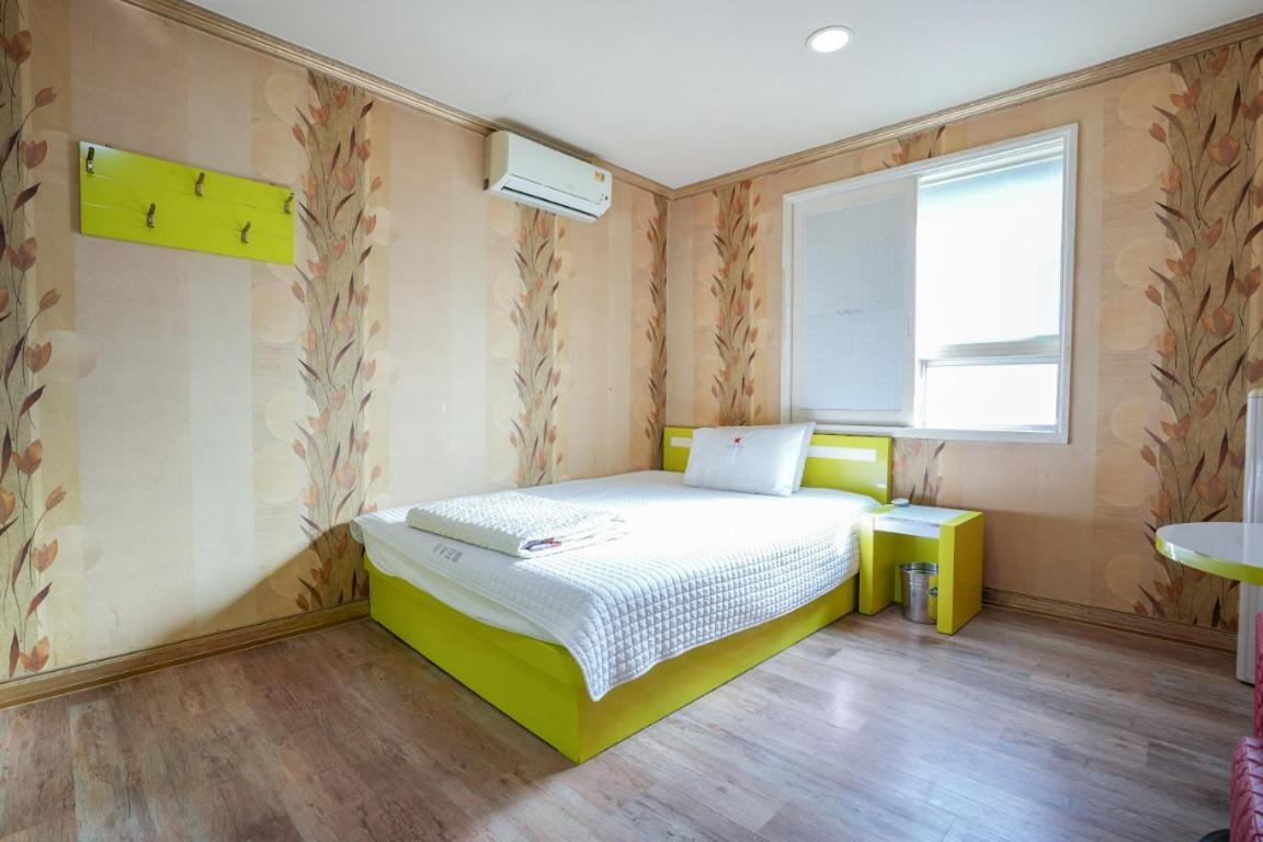K Motel Daeyeon Ciudad Metropolitana de Busan Exterior foto