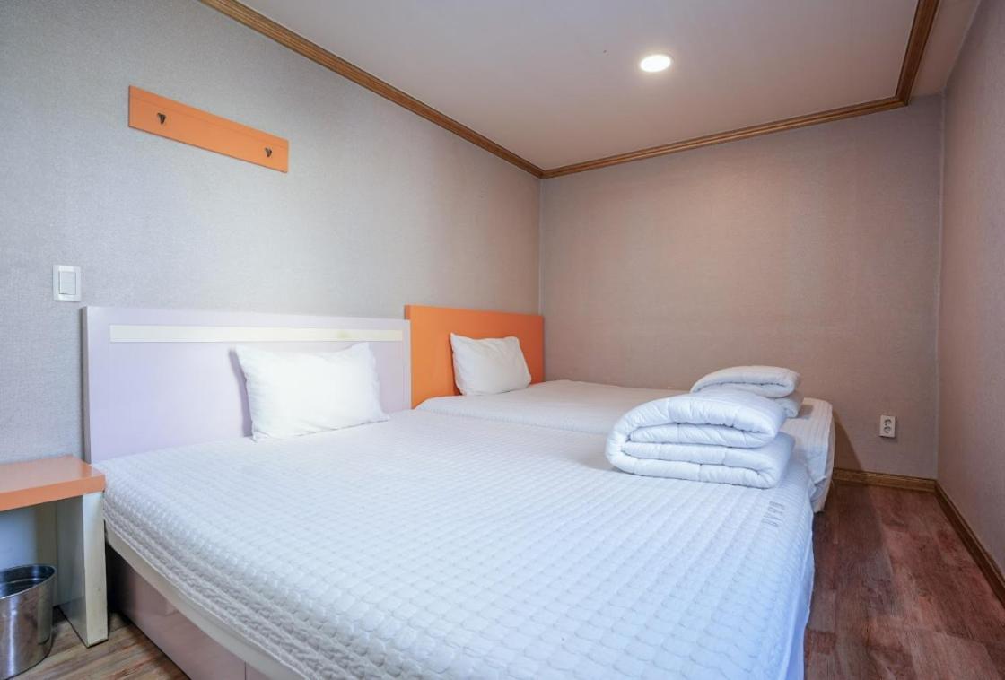 K Motel Daeyeon Ciudad Metropolitana de Busan Exterior foto